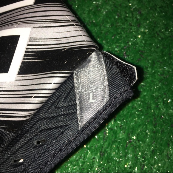 NEW NIKE SUPERBAD 3.0 PADDED WR FOOTBALL GLOVES LARGE - Picture 3 of 4